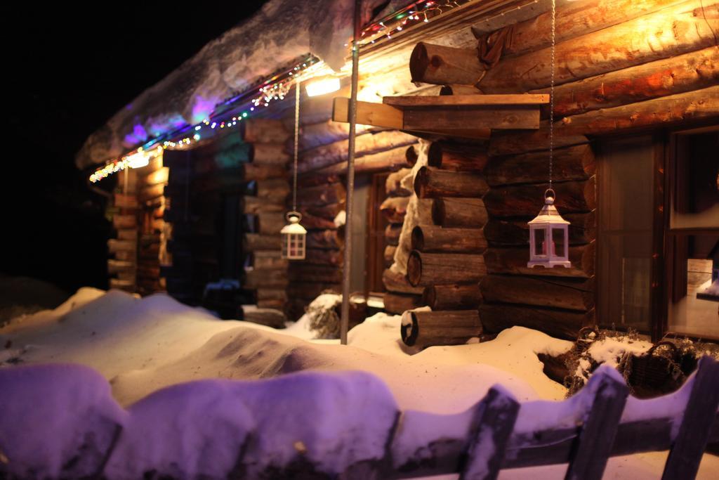 Neljaen Tuulen Tupa Bed & Breakfast Kaamanen ภายนอก รูปภาพ