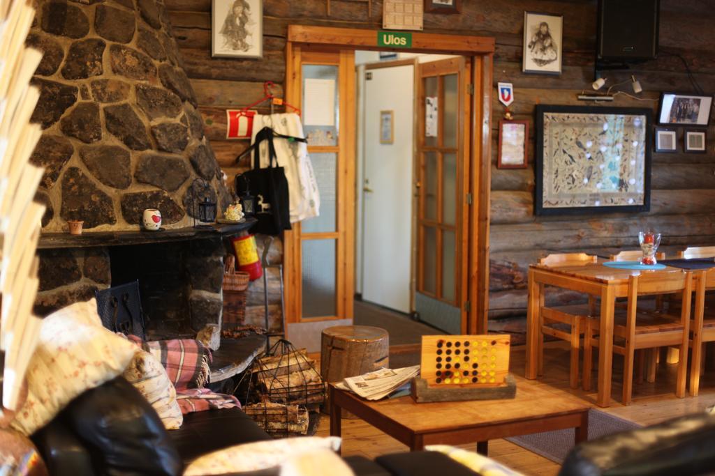 Neljaen Tuulen Tupa Bed & Breakfast Kaamanen ภายนอก รูปภาพ