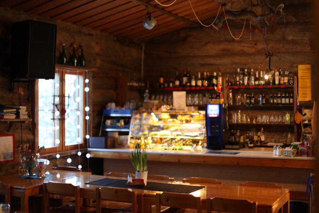 Neljaen Tuulen Tupa Bed & Breakfast Kaamanen ภายนอก รูปภาพ